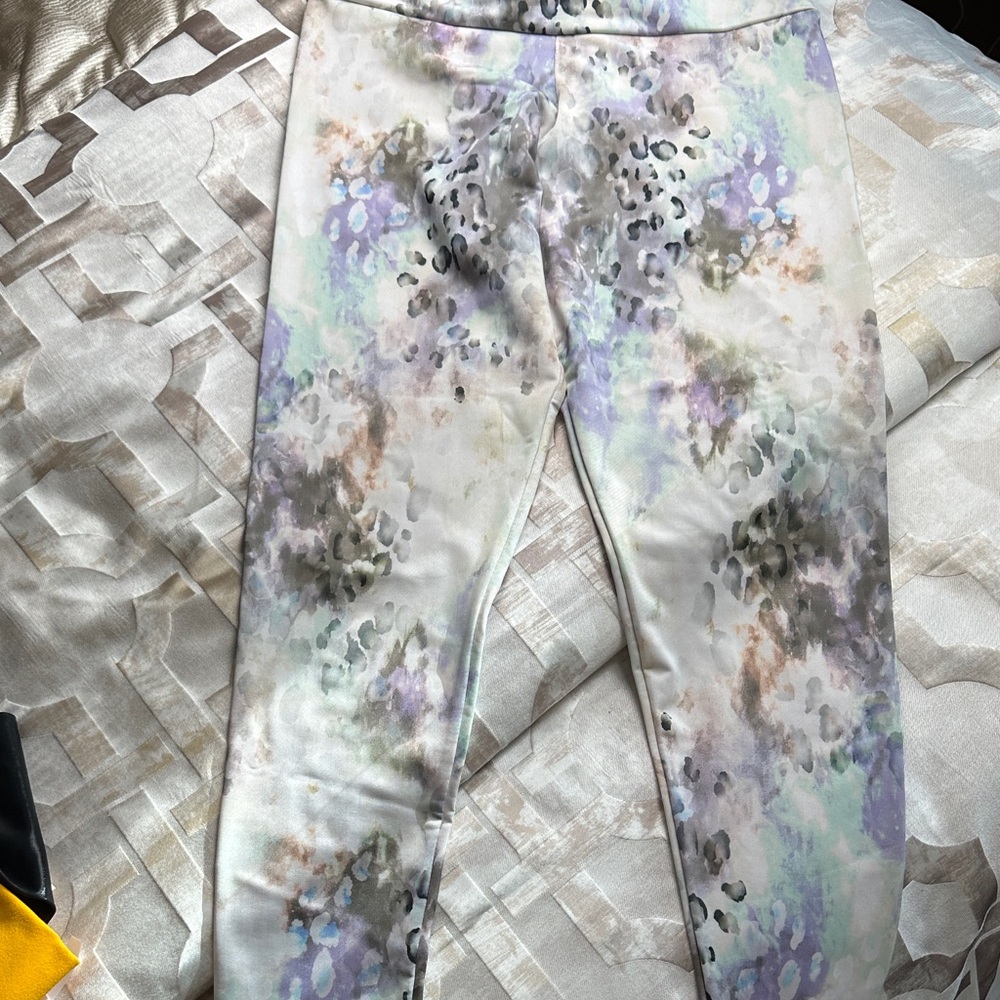 Onzie Multicolor Patterned Leggings